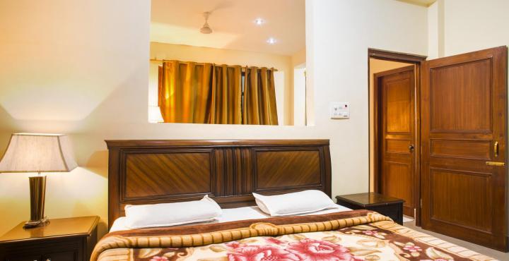 דרמסאלה Hotel Deodar Villa מראה חיצוני תמונה