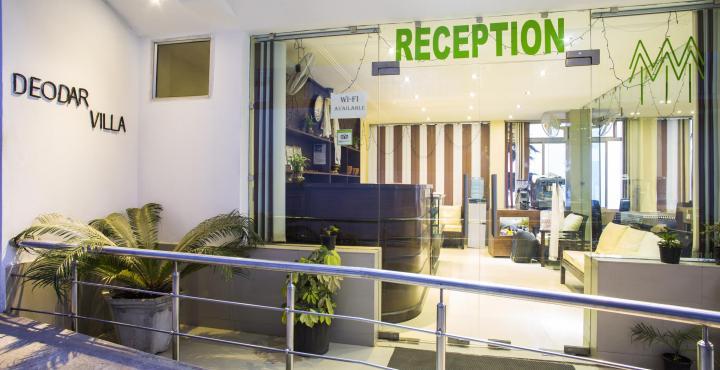דרמסאלה Hotel Deodar Villa מראה חיצוני תמונה
